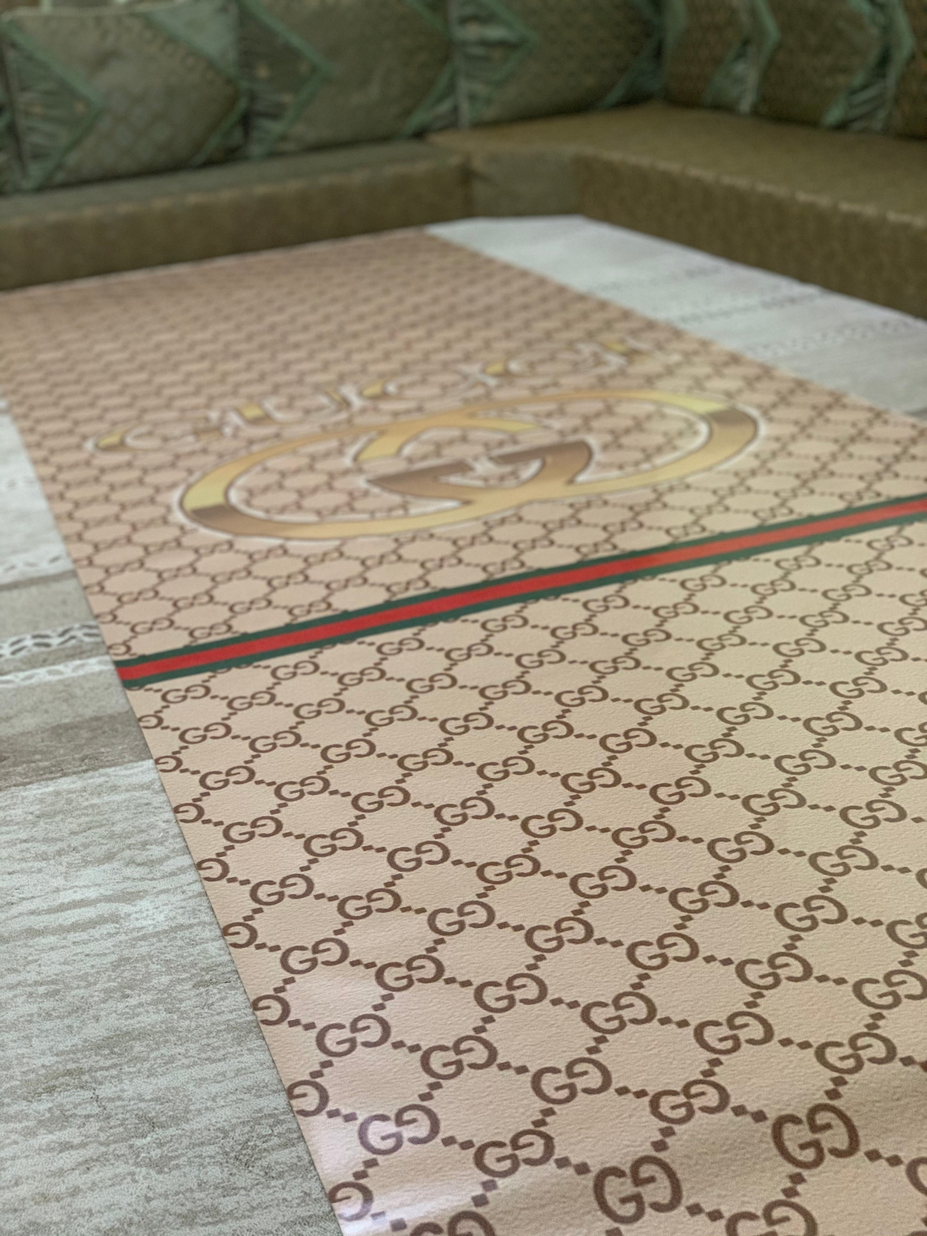 سفرة طعام، بالحجم الكبير