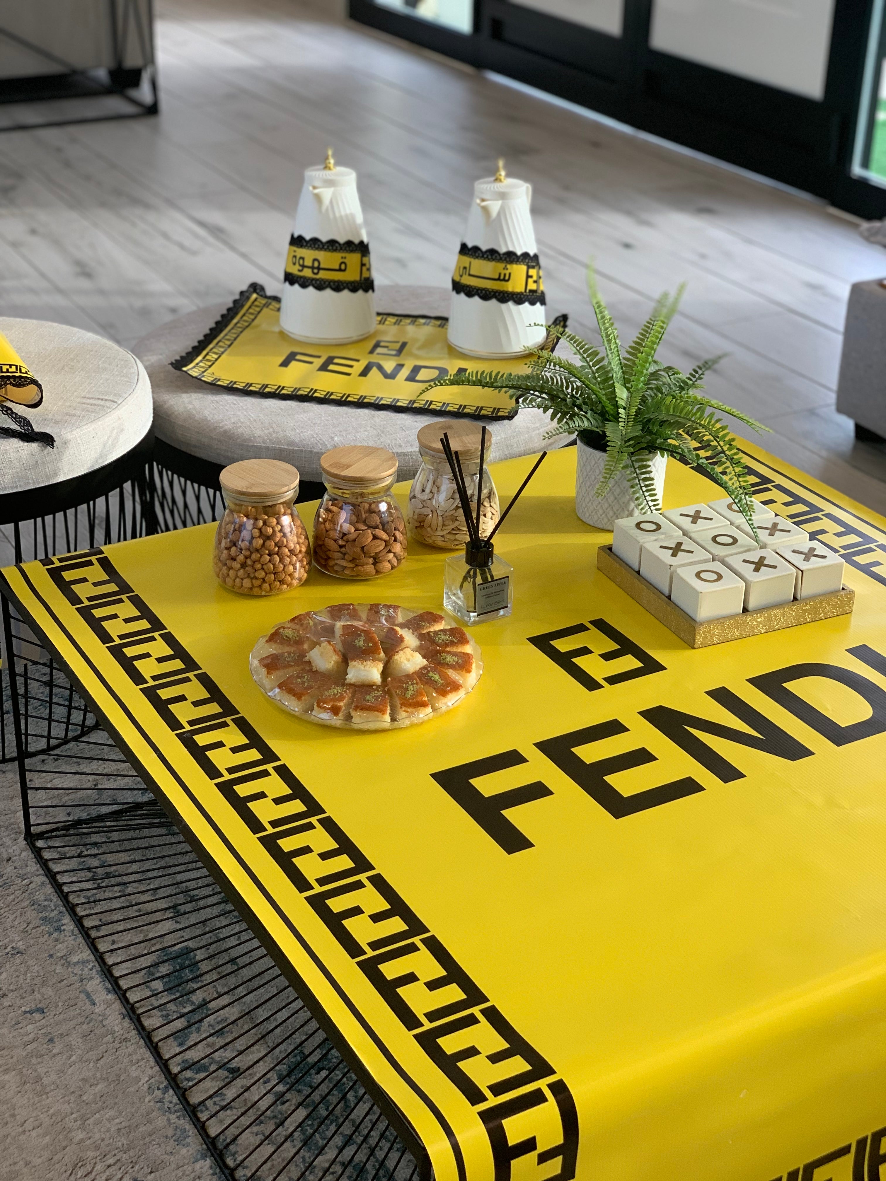 طقم ضيافة بتشكيلة فندي