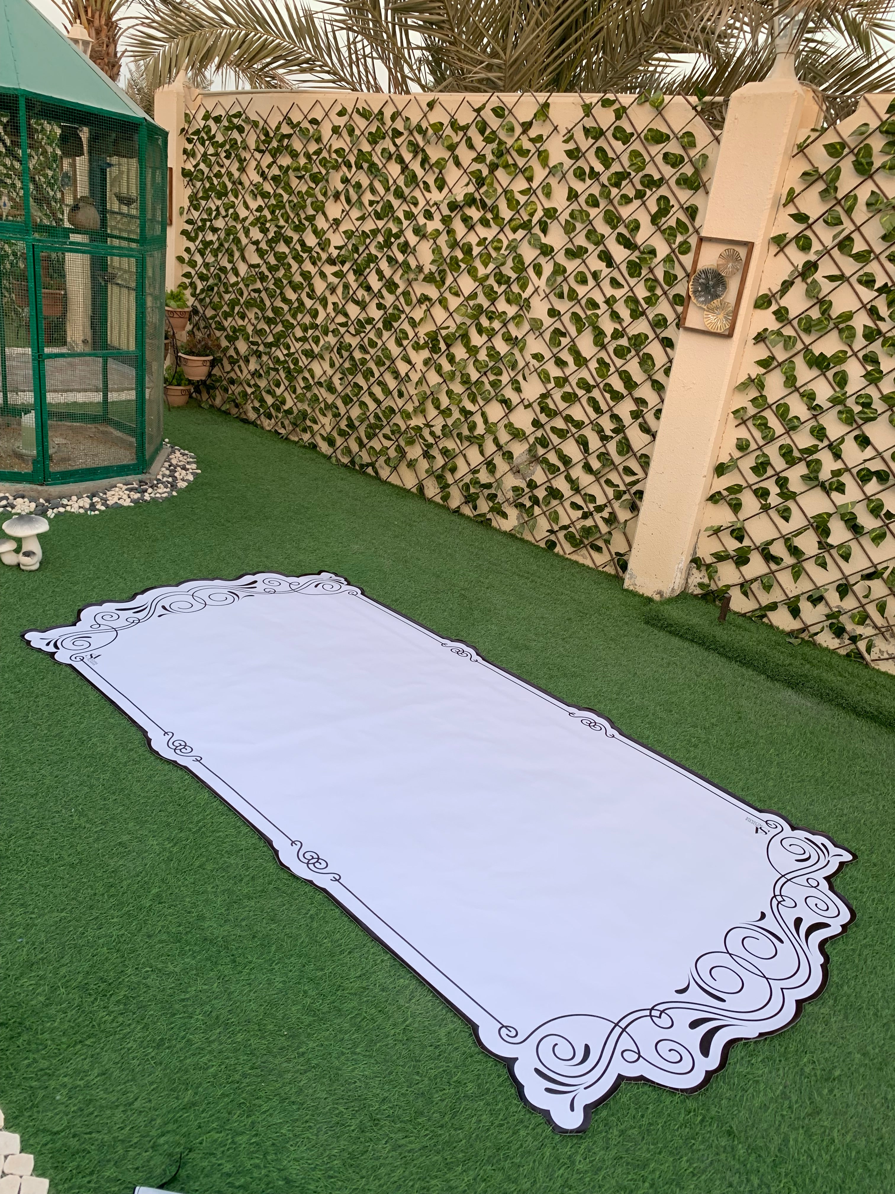سفرة طعام، بالحجم الكبير