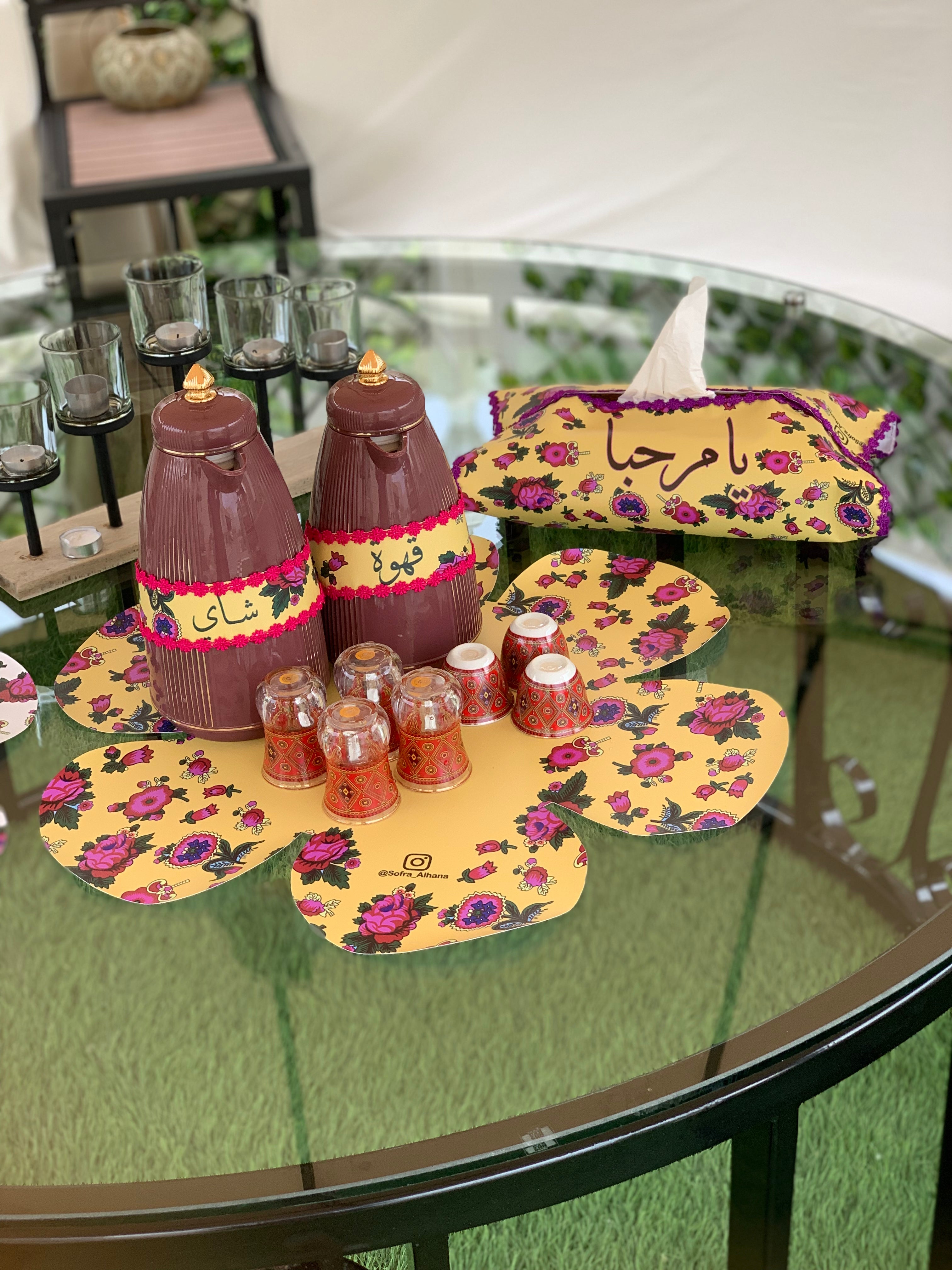 سفرة ضيافة الشاي و القهوة + تلبيسة علبة كلينكس