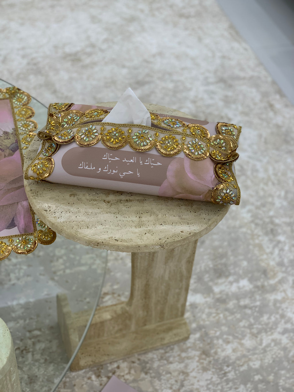 تلبيسة علبة كلينكس