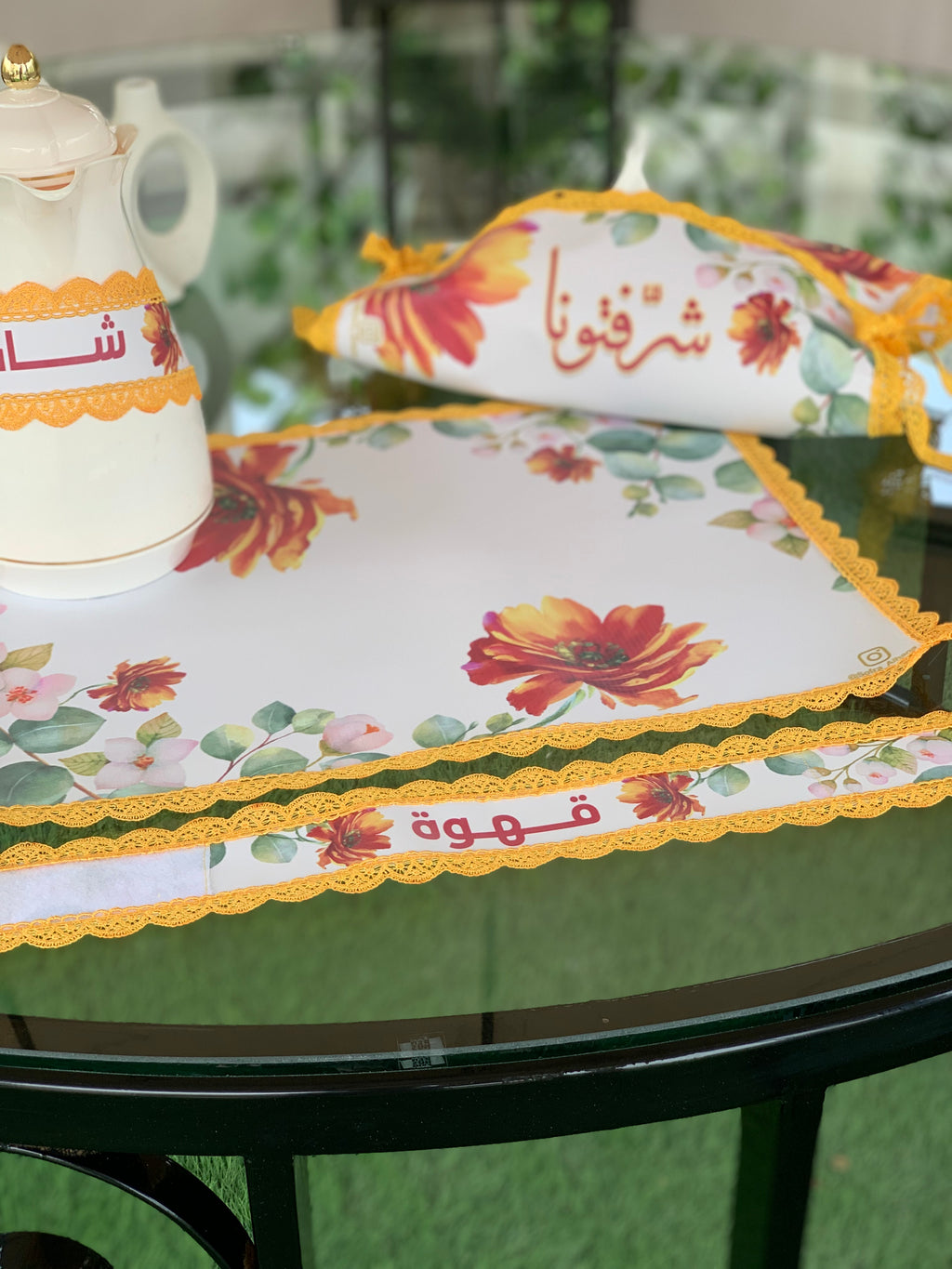 سفرة ضيافة الشاي و القهوة + تلبيسة علبة كلينكس